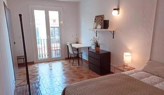 Appartement  Carrer de ferran. Se vende piso en uno de los barrios mas emblematicos de barcelon