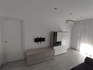 Pis  Carrer digoine. Se vende piso equipado y con inquilinos solventes en lh centro