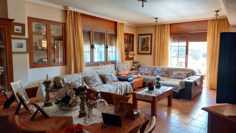 Foto 2fd1ae2f-40d3-46ec-baeb-6f78273b5585. Xalet amb xemeneia calefacció aparcament piscina a Murcia