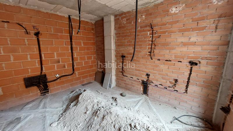 Foto 0367799e-8fc6-483c-b5f2-613fbd5dbf34. Casa adossada a calle algezares 26a a Beniaján Murcia