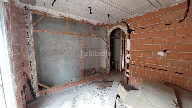 Foto 1ad2dc27-1b8f-4372-a0b8-41cd4f4709de. Casa adossada a calle algezares 26a a Beniaján Murcia