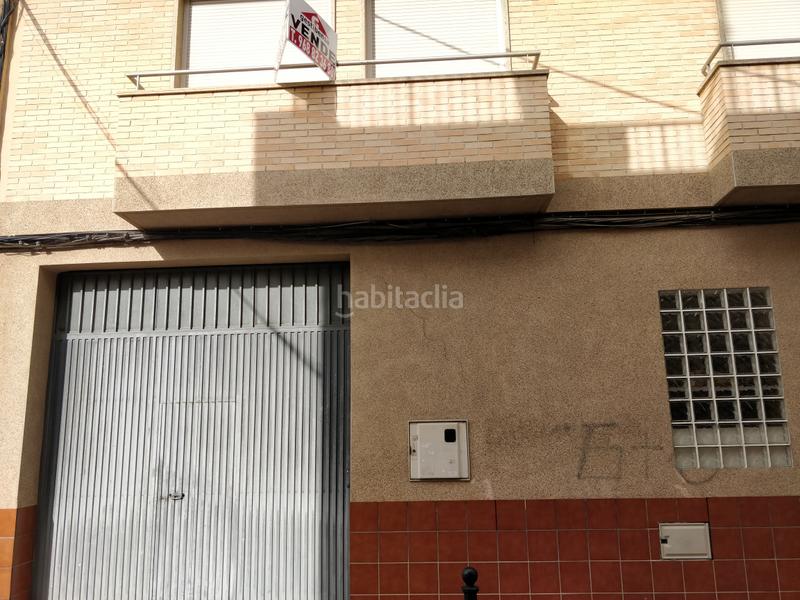 Foto c860d423-295a-4702-9638-cda46f845518. Casa adossada a calle algezares 26a a Beniaján Murcia