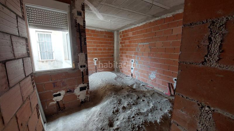 Foto f2785f42-7ba6-40a2-8d3a-1e6a0783f329. Casa adossada a calle algezares 26a a Beniaján Murcia