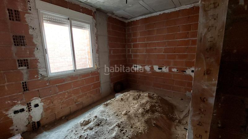 Foto fe884bb5-5639-40e9-a51f-611ea5d1d220. Casa adossada a calle algezares 26a a Beniaján Murcia