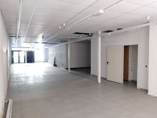 Local Comercial a Calle mayor 3