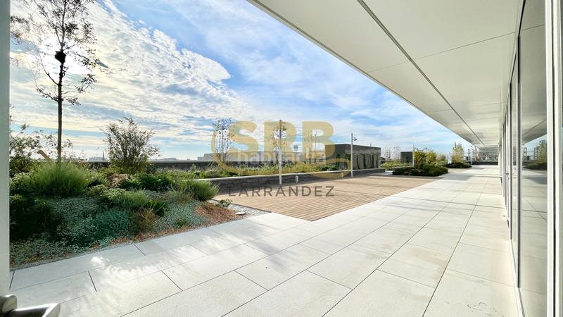 Foto b9132c3d-5bf6-496c-a7e5-8389c1738af0. Alquiler oficina excelentes oficinas con terraza y acabados de gran calidad en Hospitalet de Llobregat (L´)
