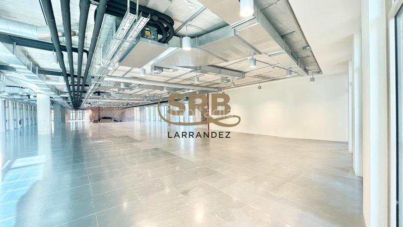 Foto 4ba87ddc-fe3b-4d34-b38a-2b8eeabe41cb. Location bureau avec chauffage parking dans Poblenou Barcelona