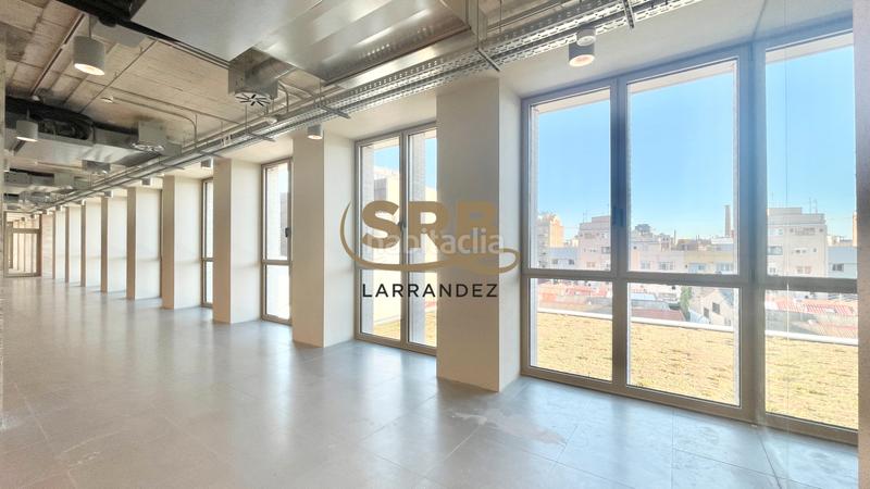 Foto 61d42059-6244-4efa-b41f-692f748851ec. Rent office space with heating parking in Poblenou Barcelona