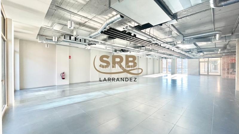 Foto a8d63647-8b2d-449a-a28d-a1f1c6ca7d02. Rent office space with heating parking in Poblenou Barcelona