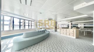 Lloguer Oficina  Carrer de la diputació. Oficinas en pleno centro, de superficie diáfana y mucha luz