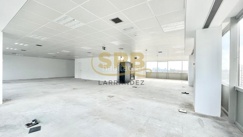 Foto c49287ef-d0e1-4c9e-a50b-af3b88c10ccd. Miete büro mit heizung parking in Hostafrancs Barcelona