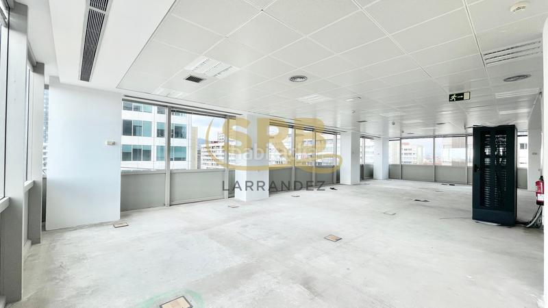 Foto cd12f812-b308-46a7-8c1c-8b2ea697dce9. Miete büro mit heizung parking in Hostafrancs Barcelona