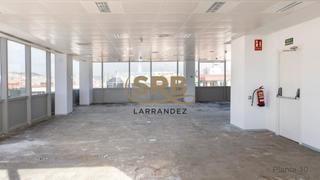 Alquiler Oficina  Carrer de tarragona. Oficinas en la emblemática torre tarragona, junto a sants (barce