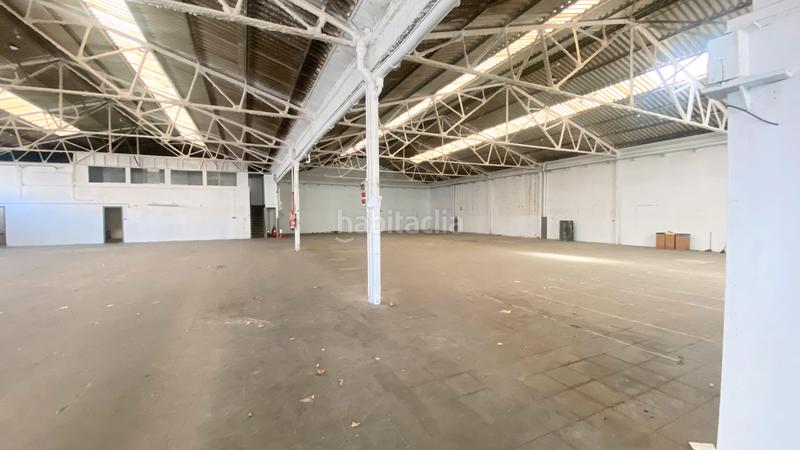 Foto de5d509f-ed67-4cb8-80f1-d1a4f37be81d. Rent industrial building in Zona Industrial Barberà del Vallès