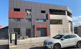 Nau industrial a Carrer miquel biada 4. Nave industrial en venta, en rentabiliadad, en el maresme, junto