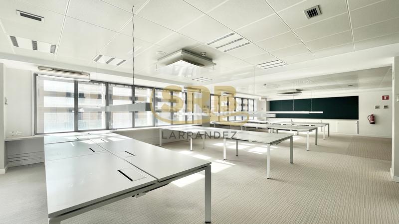 Foto 8f433750-27e0-4f74-8987-248a62f483f4. Lloguer oficina amb calefacció a Dreta de l´Eixample Barcelona