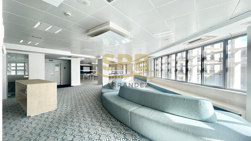 Foto 4b1a7070-fc84-44d7-a631-6f16d7998207. Location bureau avec chauffage dans Dreta de l´Eixample Barcelona