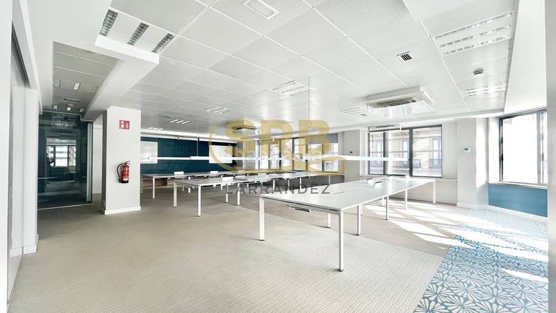 Foto 8dc0f93d-32da-4833-b653-9f609d5f2098. Location bureau avec chauffage dans Dreta de l´Eixample Barcelona