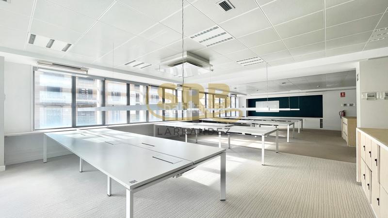 Foto cd376190-56e9-4faa-b357-937014e545f8. Miete büro mit heizung in Dreta de l´Eixample Barcelona