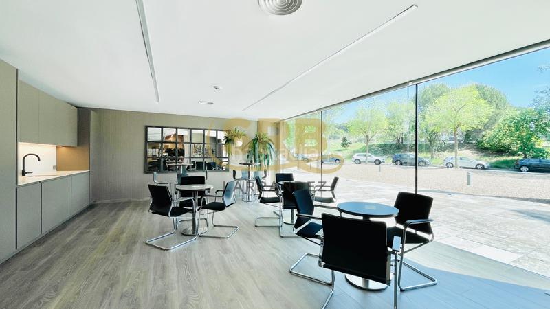 Foto 2ef37d3f-34e2-41e8-8213-9cc8dd3e33f6. Miete büro mit heizung parking in Volpelleres Sant Cugat del Vallès