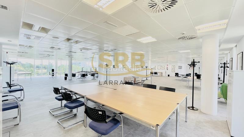 Foto b9a41fe6-1275-4c55-9730-67bf1b120e88. Miete büro mit heizung parking in Volpelleres Sant Cugat del Vallès