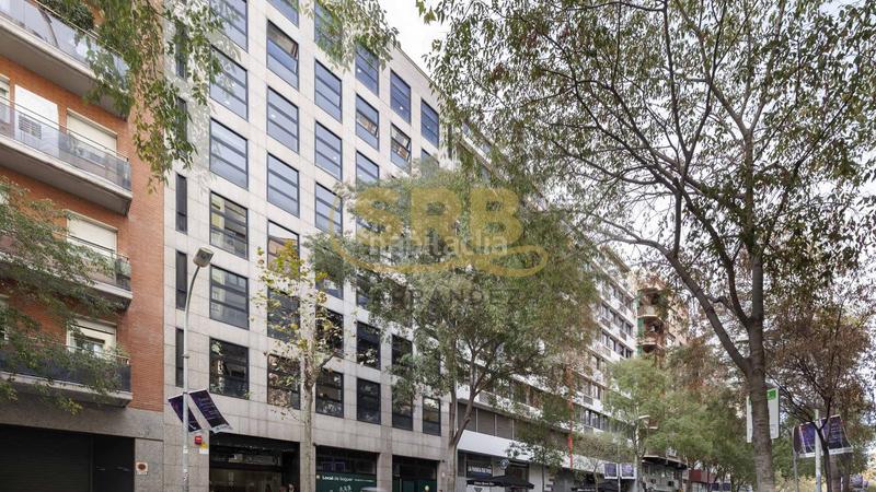 Foto ac5e98c4-0b66-4737-aba0-93a0808c56c9. Lloguer oficina amb calefacció aparcament a La Nova Esquerra de l´Eixample Barcelona