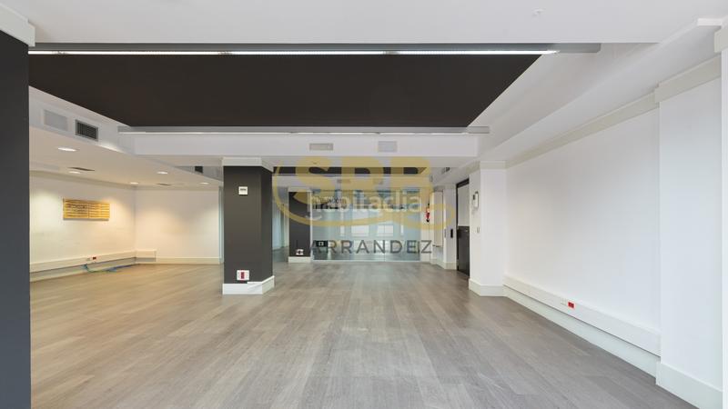Foto 4b5437d4-675d-4e71-8011-be3231044a1c. Rent office space with heating parking in La Nova Esquerra de l´Eixample Barcelona