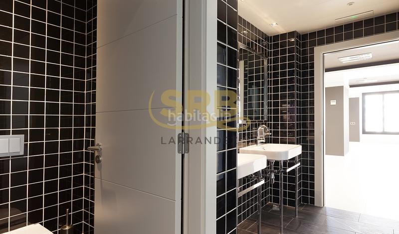 Foto 14aafd00-6979-4b8b-8c61-77454c7d2217. Location bureau avec chauffage parking dans Sant Ramon - Maternitat Barcelona