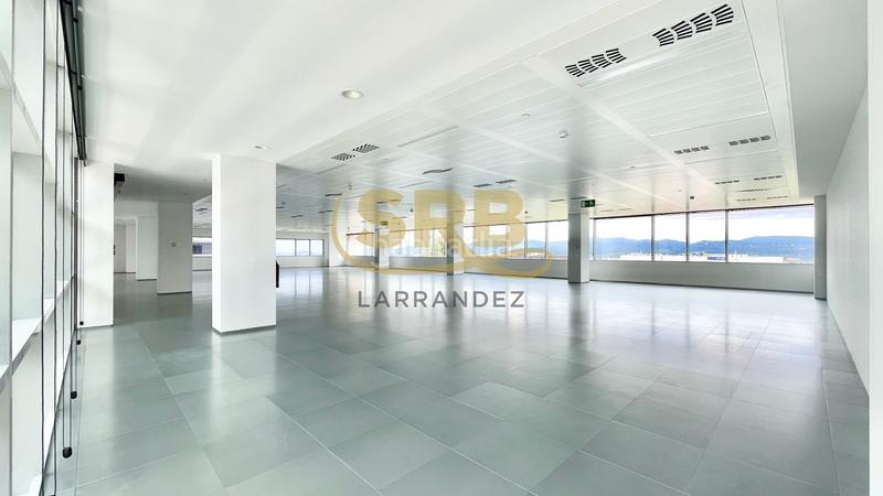 Foto db4d6118-e093-4247-be22-3ce4b558f3bf. Affitto ufficio con riscaldamento parcheggio in Volpelleres Sant Cugat del Vallès