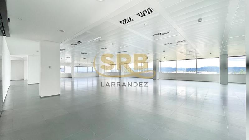 Foto 957b7312-91a2-4970-8ded-8ca498c42340. Rent office space with heating parking in Volpelleres Sant Cugat del Vallès