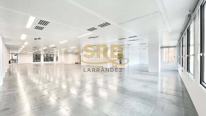 Foto 584a4f4d-4ccb-4f4c-a007-3bfe5bb7b73c. Alquiler oficina  diáfana, muy luminosa, situada en calle numancia / berlín (zona de Sants) en Barcelona