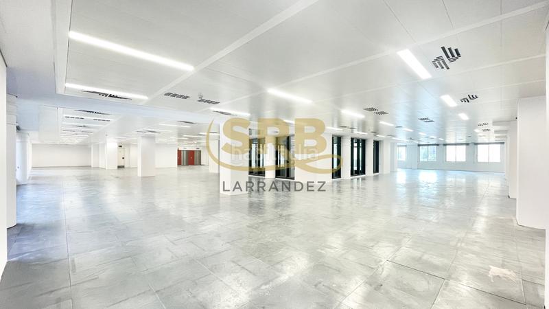 Foto dea22adc-6aeb-4c70-a983-a2196a53fb7c. Location bureau avec chauffage parking dans Sants Barcelona