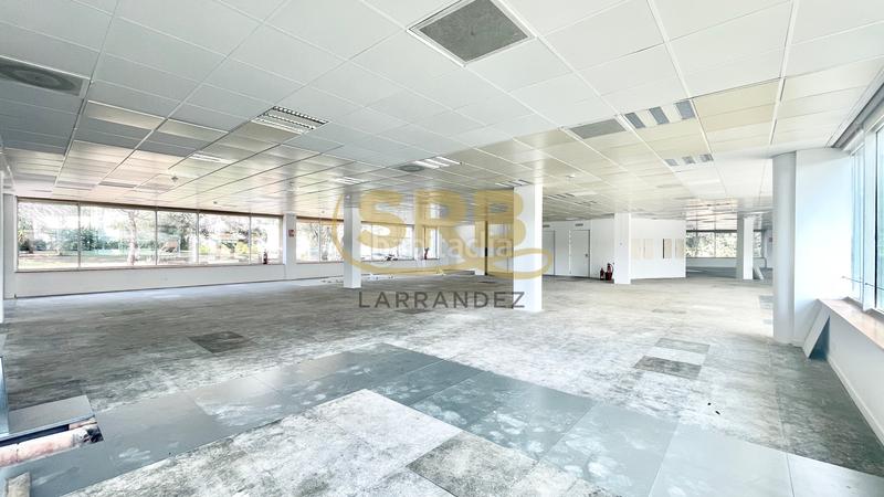 Foto 1c196799-c9a8-4f50-a15e-667290096a0f. Location bureau avec chauffage parking dans Volpelleres Sant Cugat del Vallès