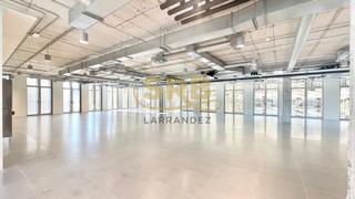 Location Bureau  Carrer de pallars. Oficina implantada, en 22@, lista para entrar (plug & play)