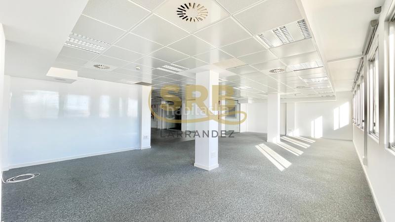 Foto 24e00ec9-7d38-4868-85ce-a20912a272c2. Affitto ufficio con riscaldamento parcheggio in La Nova Esquerra de l´Eixample Barcelona