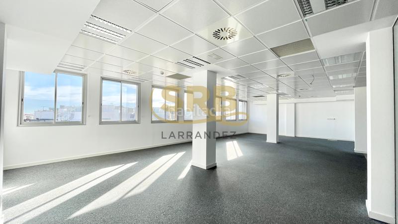 Foto 851c48ae-36b6-408d-b6d0-0f025ebe24d9. Affitto ufficio con riscaldamento parcheggio in La Nova Esquerra de l´Eixample Barcelona