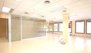 Miete Büro  Carrer de la diputació. Oficina en calle diputació, en eixample esquerre, en muy buen es