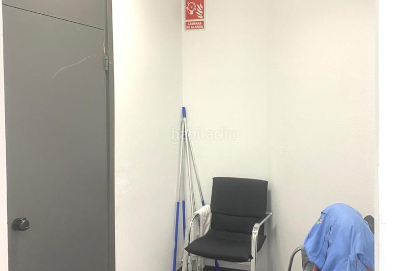 Foto 3f5e3ddd-76b1-45e0-a5a9-6aa2a59b6389. Rent industrial building in Centre Hospitalet de Llobregat (L´)