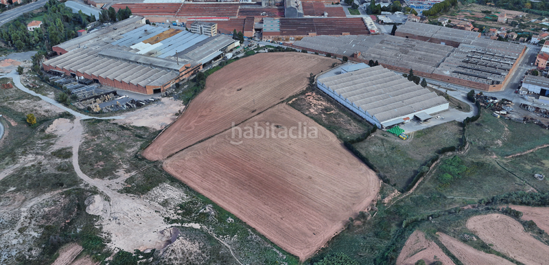 Foto d969b62e-a74e-41cc-956e-40b91fbeb181. Terrain industriel dans carrer de torroella 1 dans Congost-Santa Caterina Manresa