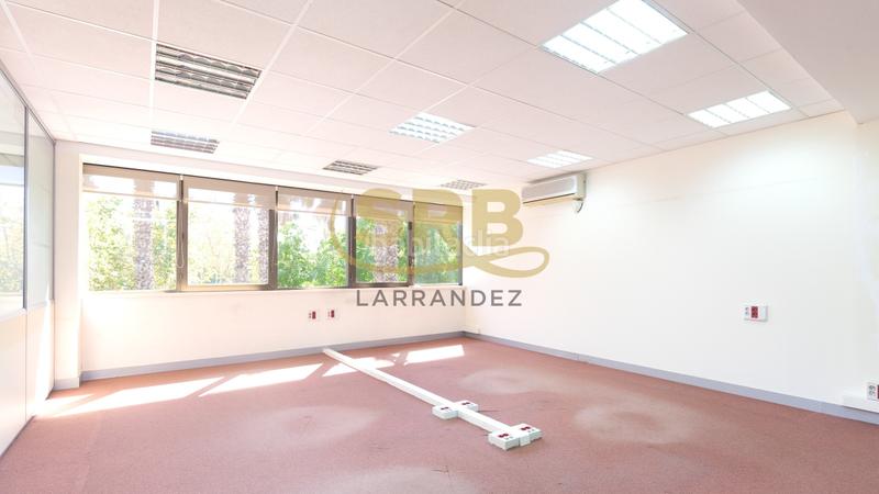 Foto 10ab7e6b-6324-4100-8fce-368fa664eee0. Location bureau avec chauffage dans Barri de les Corts Barcelona