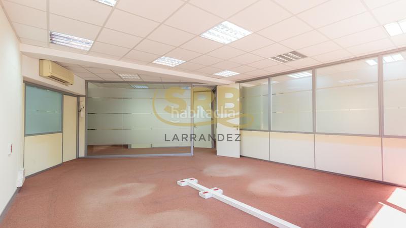 Foto 136852ac-476c-49c6-9fa1-6adaa19df55b. Location bureau avec chauffage dans Barri de les Corts Barcelona