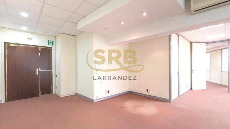 Foto bf21b0a5-bc69-4c9a-ac6c-8e77000b236c. Location bureau avec chauffage dans Barri de les Corts Barcelona