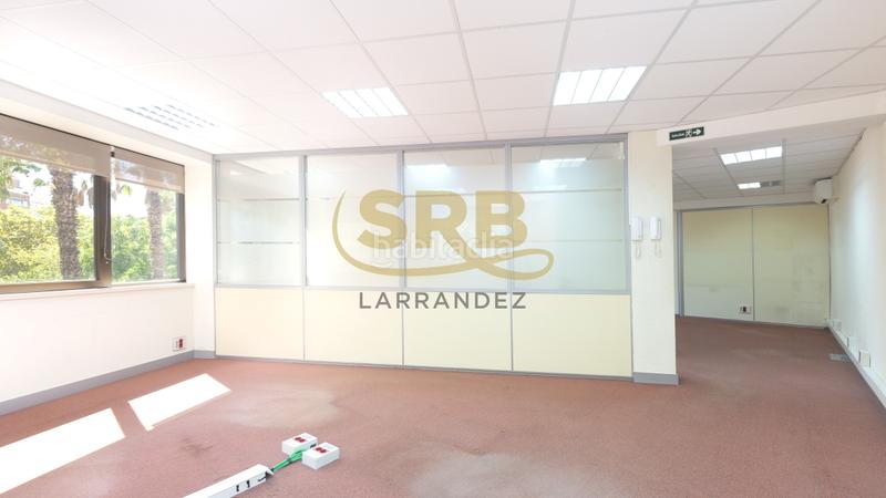 Foto e4aee89a-1f11-448e-acbc-1b5d09195427. Location bureau avec chauffage dans Barri de les Corts Barcelona