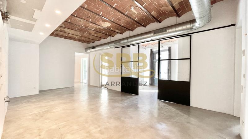 Foto 2fffb0e7-11a2-4e45-b236-c836af7b2671. Rent office space with heating in Dreta de l´Eixample Barcelona