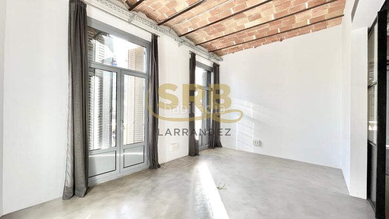 Foto b94c6b0a-0498-430e-86ec-b0dee22c15fd. Rent office space with heating in Dreta de l´Eixample Barcelona