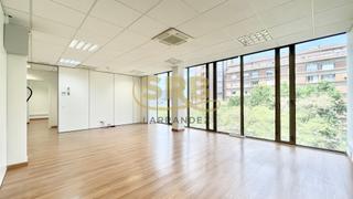 Location Bureau  Avinguda de josep tarradellas. Oficina situada en la zona de sants de barcelona