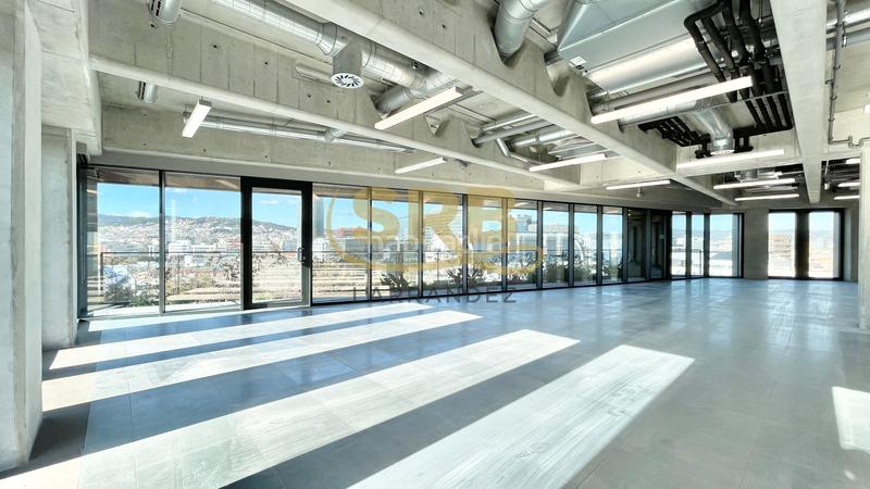 Foto daddf13c-1f22-446c-922f-7df5e93ccafe. Rent office space with heating parking in El Parc i la Llacuna del Poblenou Barcelona