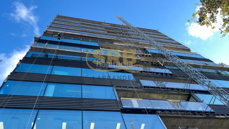 Foto cf98fb9b-abea-4ca3-8667-181c1be6ac7c. Location bureau avec chauffage parking dans Provençals del Poblenou Barcelona