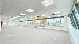 Location Bureau  Gran via de les corts catalanes. Oficinas diáfanas y muy luminosas en plaça cerdà, con excelente