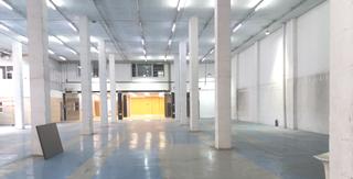 Rent Industrial building  Carrer abat escarré. Nave con gran imagen en mataró